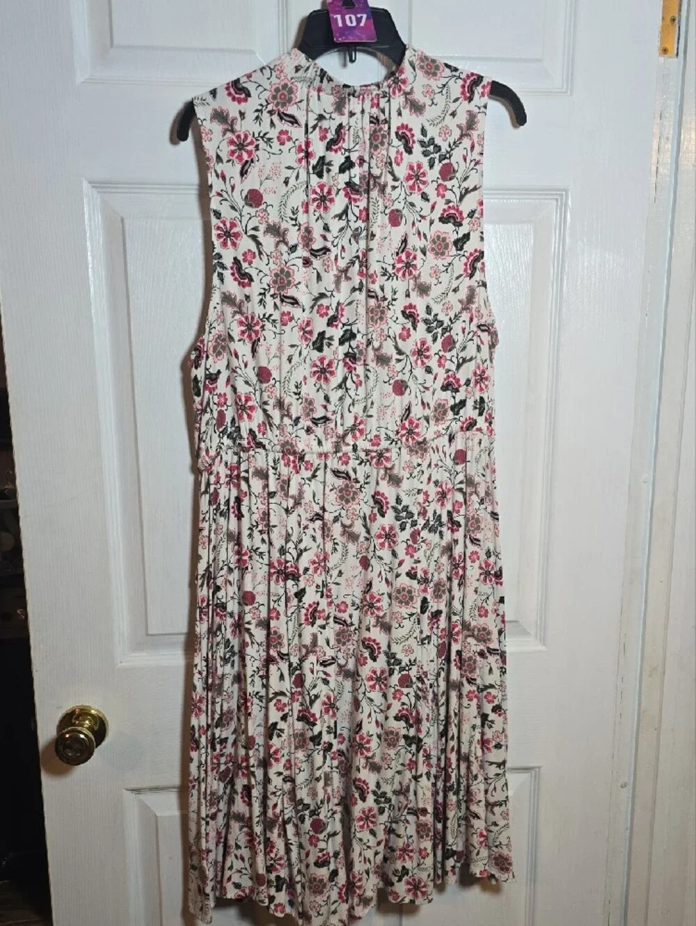 107 Torrid 2 2X Sleeveless Cream Pink Floral Tie-Waist Midi Dress Size 2 2X - Picture 4 of 5